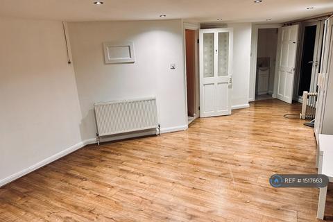 undefined, Evans Avenue, Watford, WD25