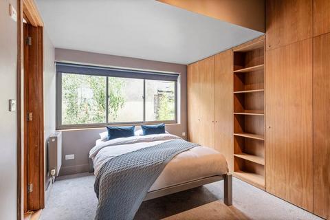undefined, Packington Street, Angel, London, N1