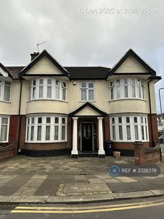 7 bedroom semi-detached house to rent, Dawlish Drive, London, IG3
