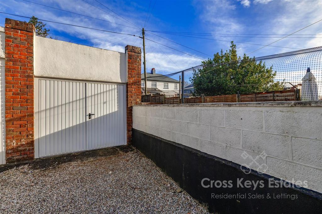 Garden &amp; Garage