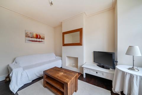 2 bedroom maisonette for sale, Queen Mary Road, London SE19
