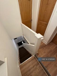 3 bedroom semi-detached house to rent, Rotherham, Rotherham, S60