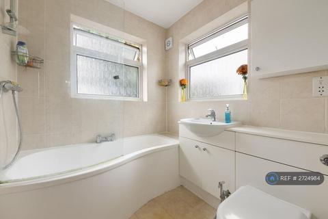 undefined, Worton Gardens, Isleworth, TW7