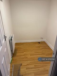 undefined, Exeter Close, Stevenage, SG1