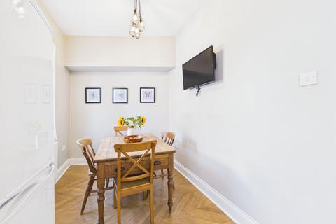 5 bedroom terraced house to rent, Brunswick Road, Gloucester GL1