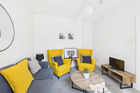 5 bedroom terraced house to rent, Brunswick Road, Gloucester GL1