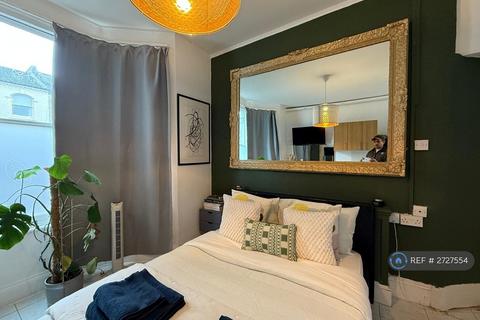 undefined, Prothero Road, London, SW6