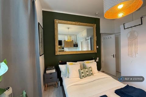 undefined, Prothero Road, London, SW6