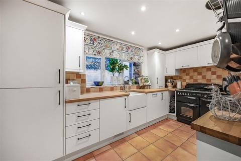 undefined, St. Johns Hill, Reading, RG1
