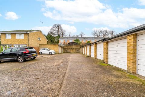 undefined, Parkway, Weybridge, Surrey, KT13