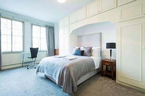 5 bedroom property to rent, Park Road, London NW8