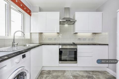 undefined, Worthing Close, Grays, RM17