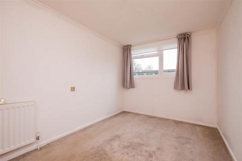 2 bedroom maisonette for sale, Marston Drive, Farnborough GU14
