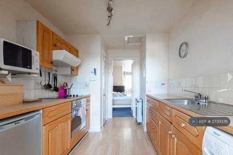 1 bedroom flat to rent, Rose Street, Edinburgh, EH2