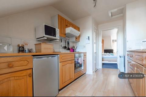 1 bedroom flat to rent, Rose Street, Edinburgh, EH2