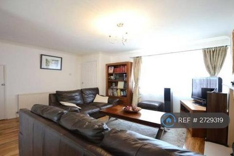 3 bedroom terraced house to rent, Linden Road, Woodley, RG5
