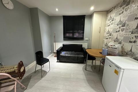 Jersey Road, Ilford IG1