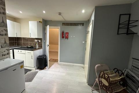 undefined, Jersey Road, Ilford IG1