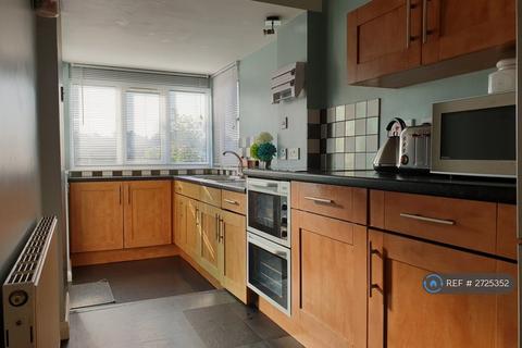 1 bedroom in a house share to rent, Beaconsfield Road, Chatham, ME4