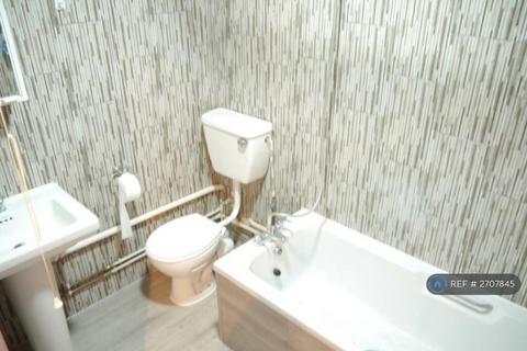 undefined, Broomfield Court, Hatfield, AL10