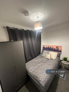 1 bedroom in a house share to rent, Upper Luton Road, Chatham, ME5