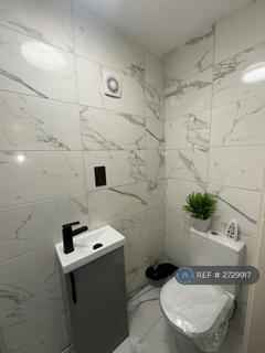 1 bedroom in a house share to rent, Upper Luton Road, Chatham, ME5