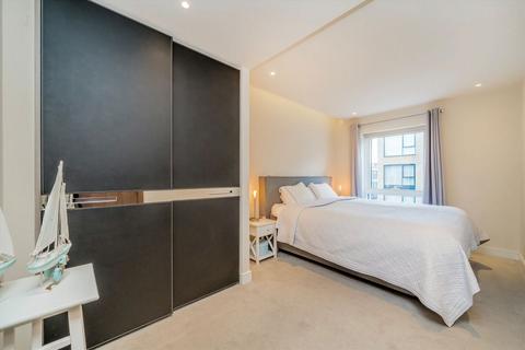 2 bedroom flat to rent, Park Street, London SW6