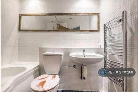 undefined, Hadleigh Court, London, NW2