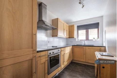 undefined, Hadleigh Court, London, NW2