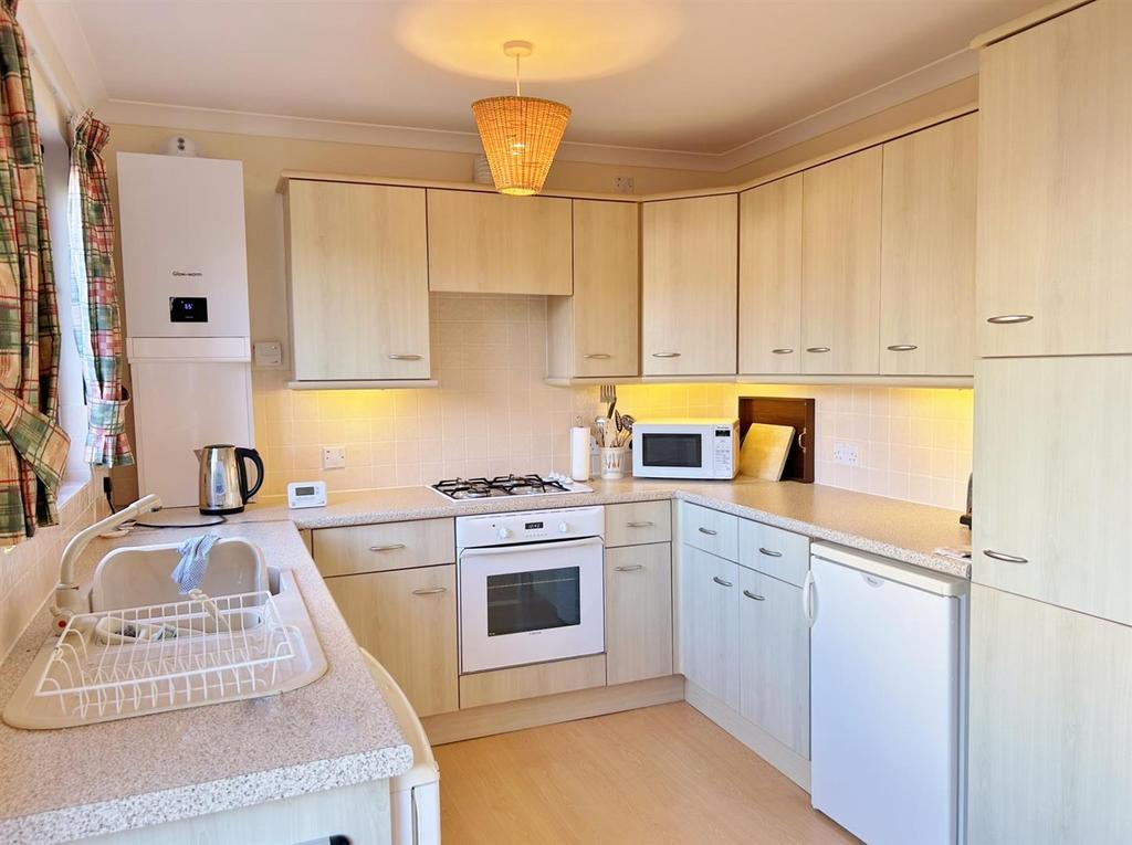 Kitchen / dining room