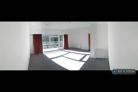 Horseshoe Court, Bournemouth, BH1