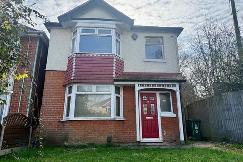 5 bedroom detached house to rent, Burgess Road, Hampshire SO16