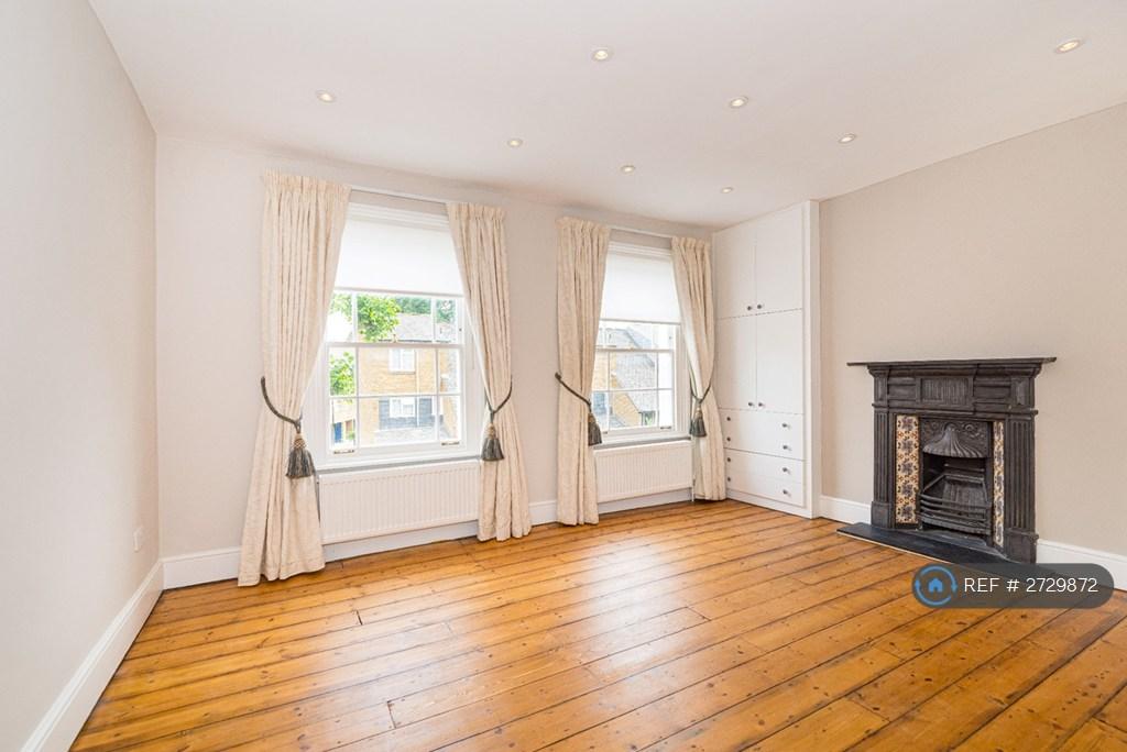 Bedroom 2 (1st Floor)