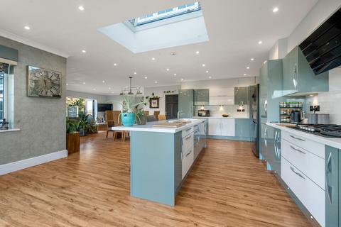 4 bedroom detached house for sale, Etching Hill Road Rugeley, Staffordshire, WS15 2LW