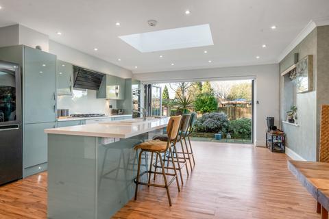 4 bedroom detached house for sale, Etching Hill Road Rugeley, Staffordshire, WS15 2LW