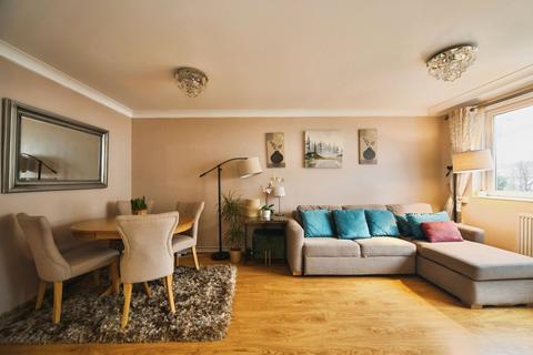 1 bedroom apartment for sale, Old Road, Enfield EN3