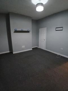 2 bedroom terraced house to rent, Albion Street , Radcliffe M26