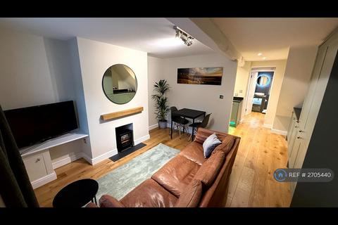 2 bedroom end of terrace house to rent, London Road, Marlborough, SN8