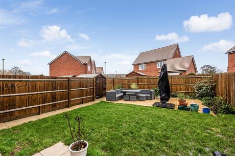 undefined, Roemead Drive, Yapton