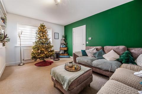 undefined, Roemead Drive, Yapton