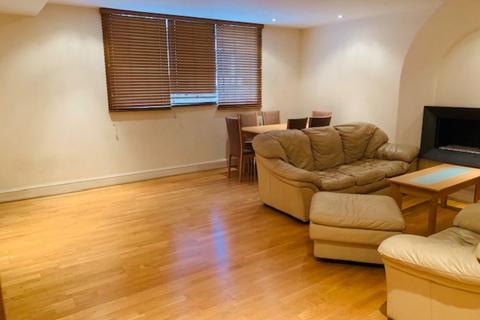 undefined, Purley CR8