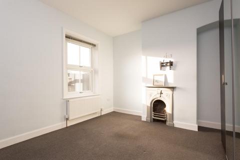 2 bedroom terraced house to rent, St Helena Boroughbridge