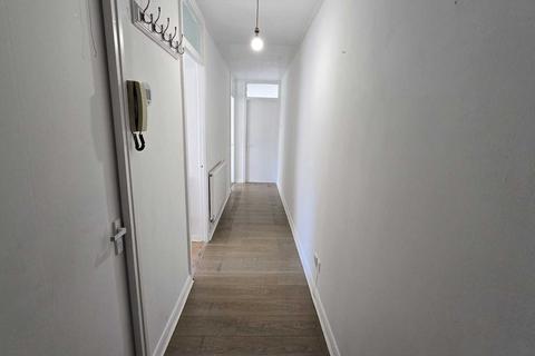 undefined, Croydon CR2