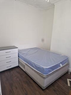 2 bedroom terraced house to rent, SALFORD M6