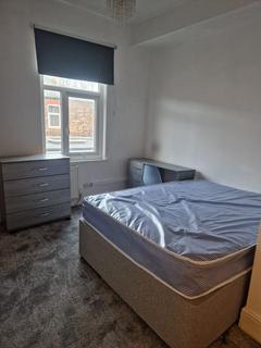 2 bedroom terraced house to rent, SALFORD M6