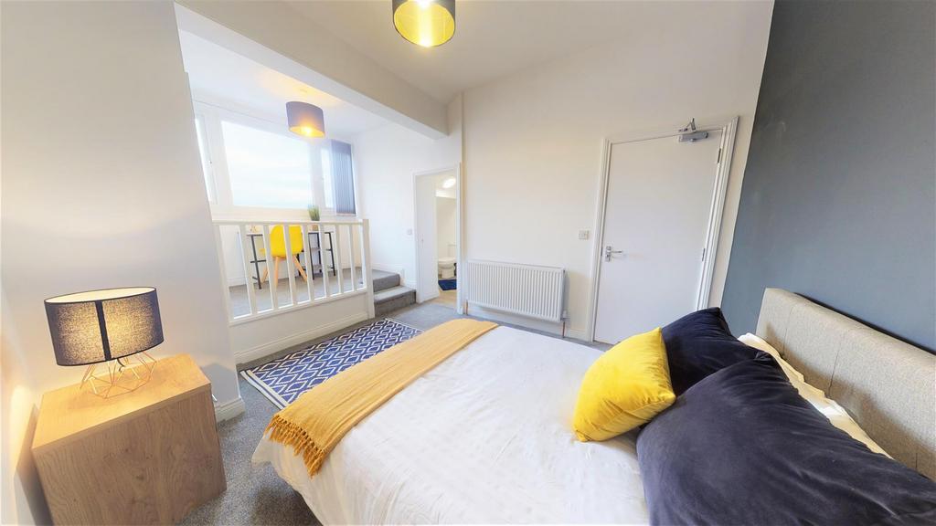 61-Kirkgate-Room-6-11152021 102720.jpg