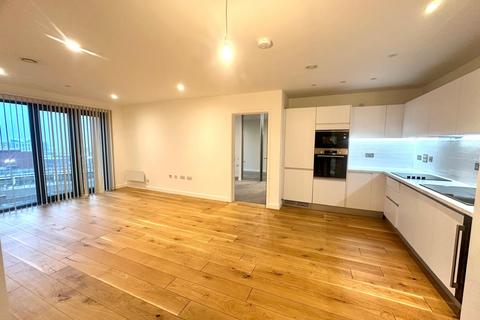 2 bedroom apartment to rent, Axium, 40 Windmill Street, B1