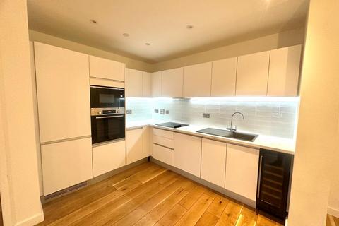 2 bedroom apartment to rent, Axium, 40 Windmill Street, B1