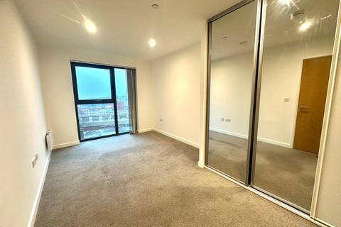 2 bedroom apartment to rent, Axium, 40 Windmill Street, B1