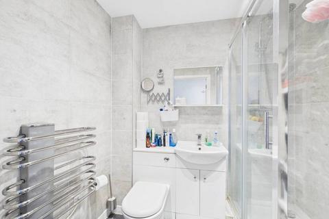 1 bedroom apartment for sale, Dudley Place, Stanwell, Staines-upon-Thames, Surrey, TW19